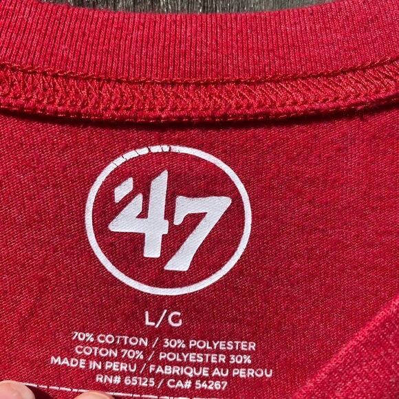 47 NHL Hockey Chicago Blackhawks Graphic T-Shirt | L - Picture 2 of 3